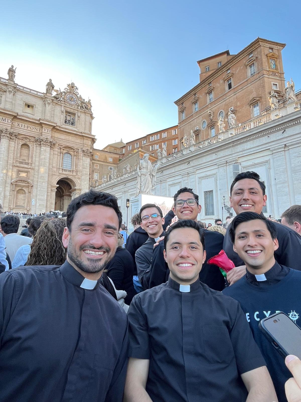 WhatsApp Image 2025-05-09 at 09.51.06 (1)